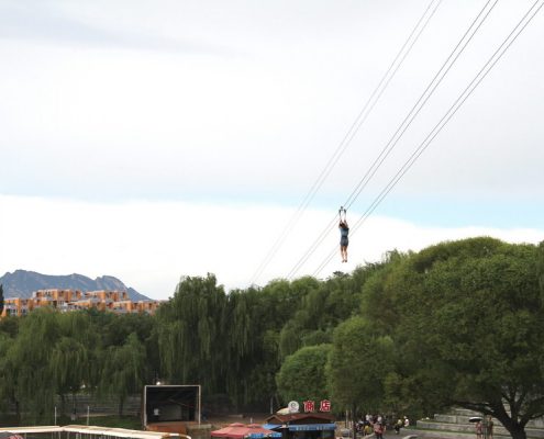 %e6%b0%b4%e4%b8%8a%e9%a3%9e%e9%99%8d