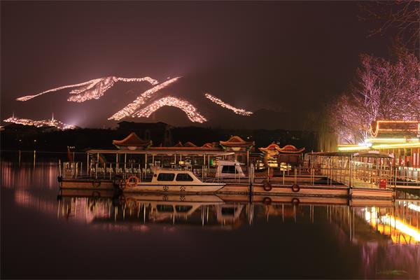 雁棲湖夜景欣賞