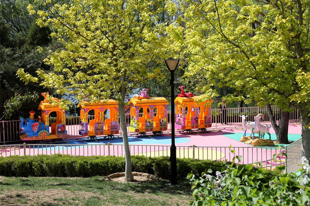 %e5%8a%a8%e6%bc%ab%e5%b0%8f%e7%81%ab%e8%bd%a6